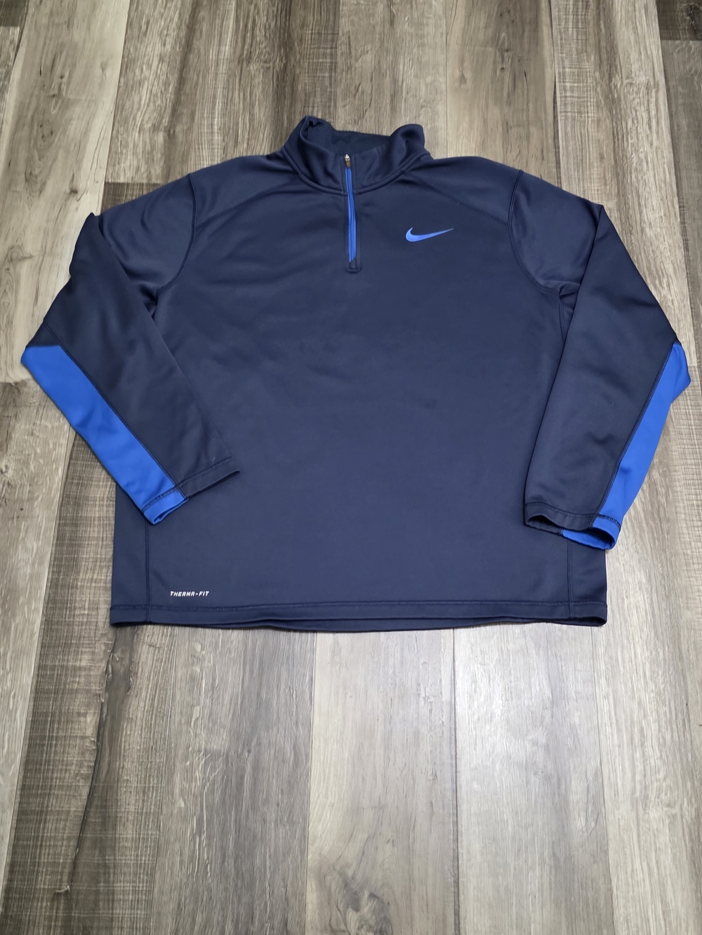 Nike Men’s Navy and Blue Quarter-Zip Performance Pullover